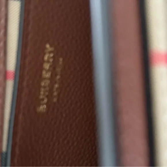 Burberry Vintage Checked Note Crossbody Bag - Picture 9 of 15